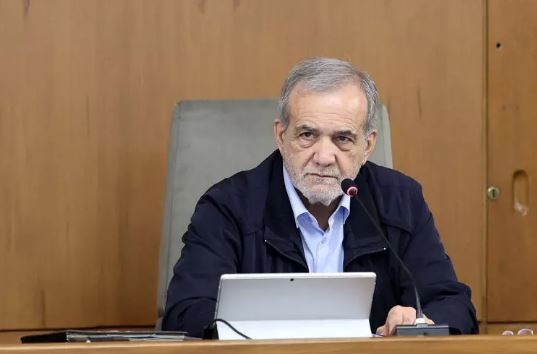 كمبود گاز و برق را صادقانه با مردم در میان بگذارید